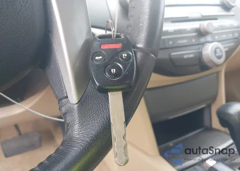 2012 Honda Accord 2.4 Se z USA, uszkodzony, nr VIN 1HGCP2F63CA136560